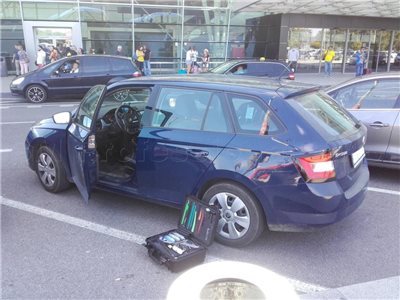 zabuchnute kluce v aute skoda fabia