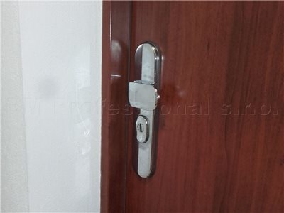 nudzove otvarenie dveri bratislava